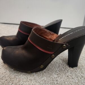 Tommy Hilfiger Women's Mule Size 6, Brown
